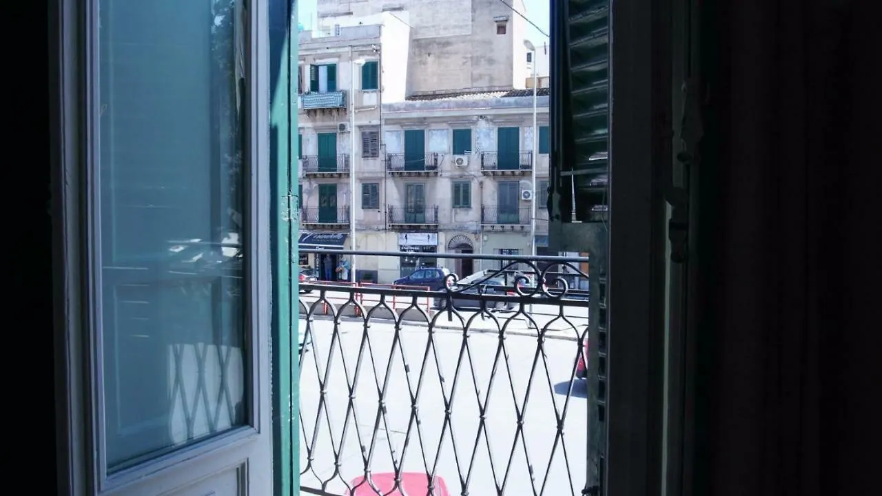 Le Porte Di Palerme Couette-café